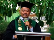 TIGA KARAKTER PENGEMBANGAN AKADEMIK MENJADI PESAN UTAMA REKTOR PADA MAHASISWA BARU