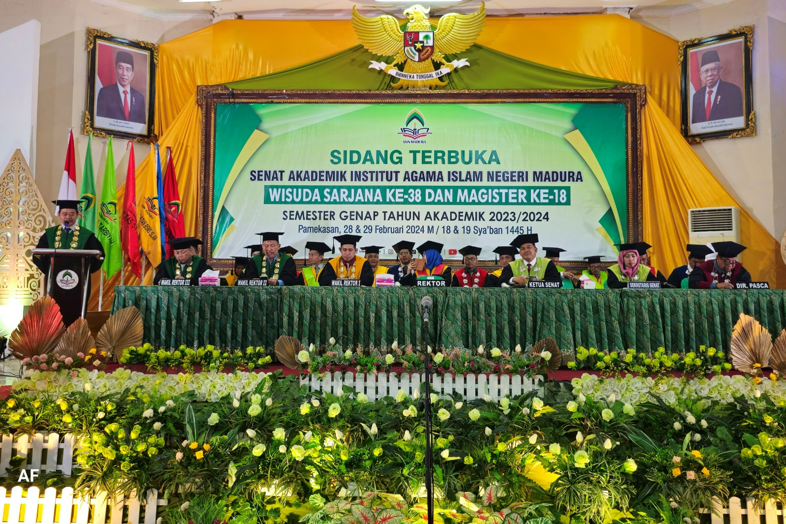 IAIN Madura Berikan Ijazah dan Transkip Nilai Secara Langsung Kepada 32 Wisudawan Prodi IQT, Rektor: Selamat Datang di Dunia Kampus Kehidupan